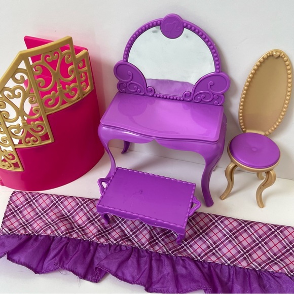 Barbie Princess Charm School replacement parts (blanket/vanity/chair/tray/steps) - Picture 3 of 6